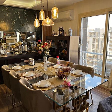 Apartmán شقه مفروشه فاخره بالقاهره الجديده New Cairo Exteriér fotografie