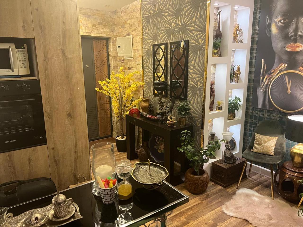 Apartmán شقه مفروشه فاخره بالقاهره الجديده New Cairo Exteriér fotografie