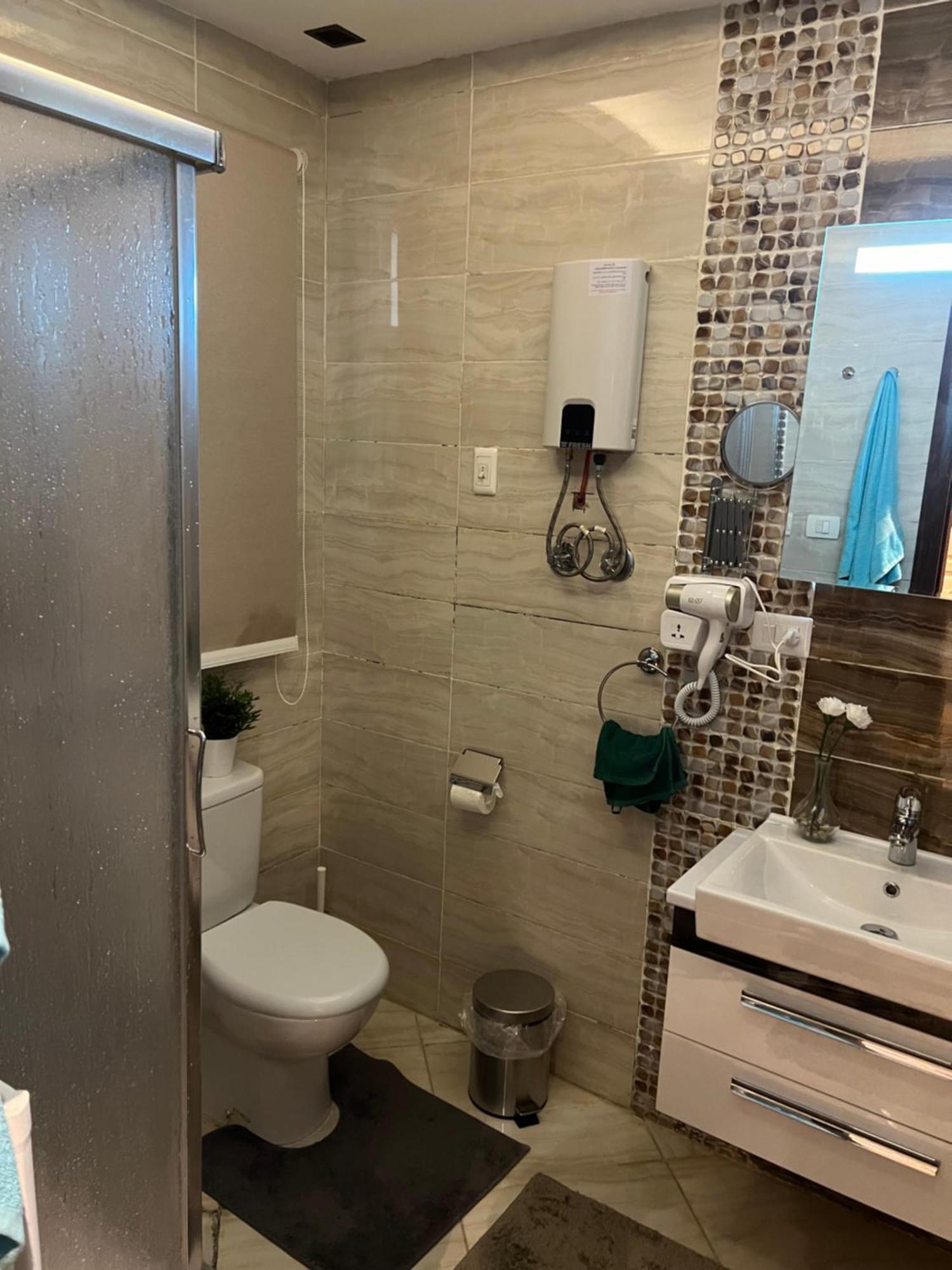 Apartmán شقه مفروشه فاخره بالقاهره الجديده New Cairo Exteriér fotografie